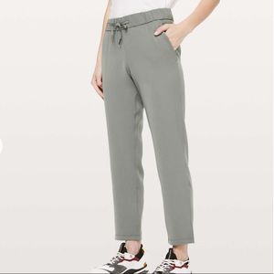 Lululemon On the Fly 7/8 Pant Woven